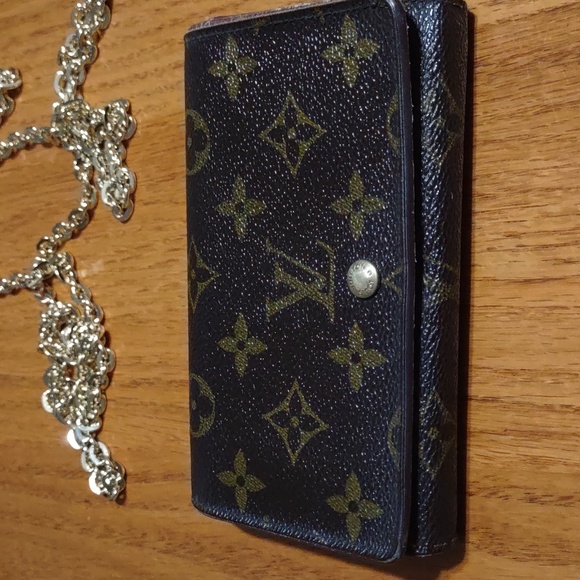 Louis Vuitton monogram compact wallet - Picture 11 of 12